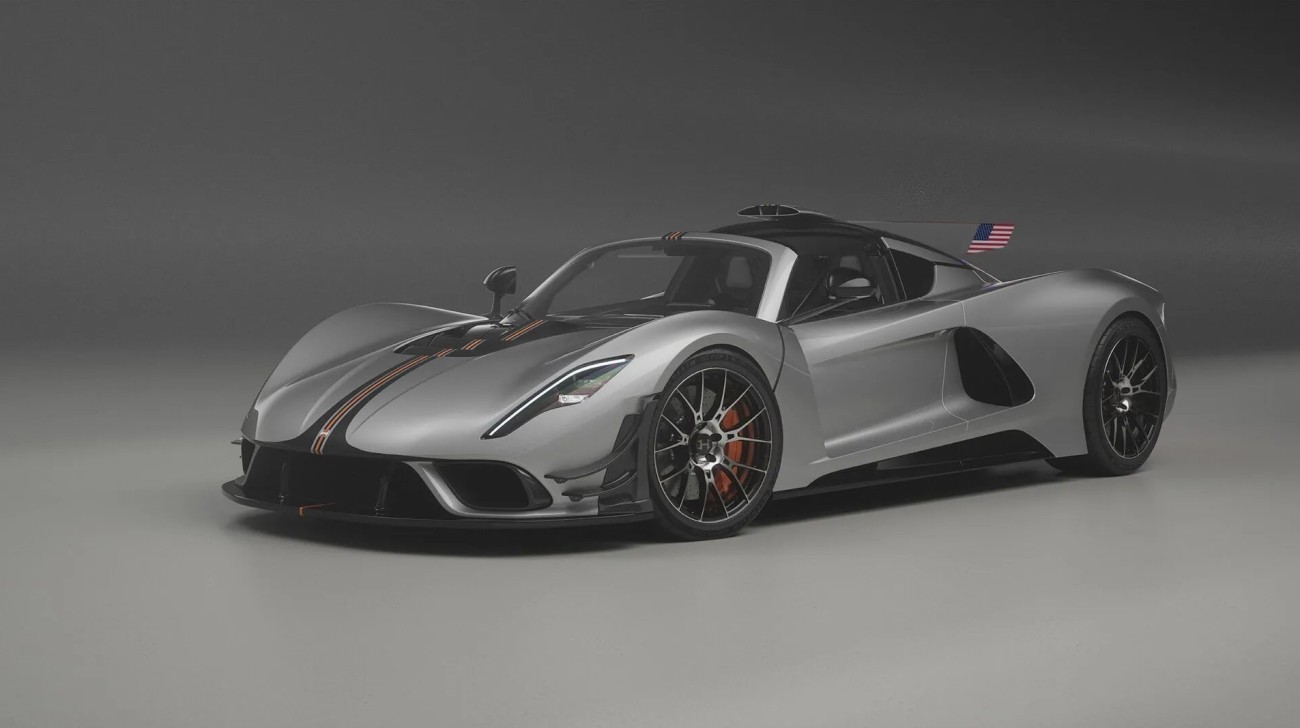 1726062019-Hennessey-Venom-F5-M-Roadster-01-