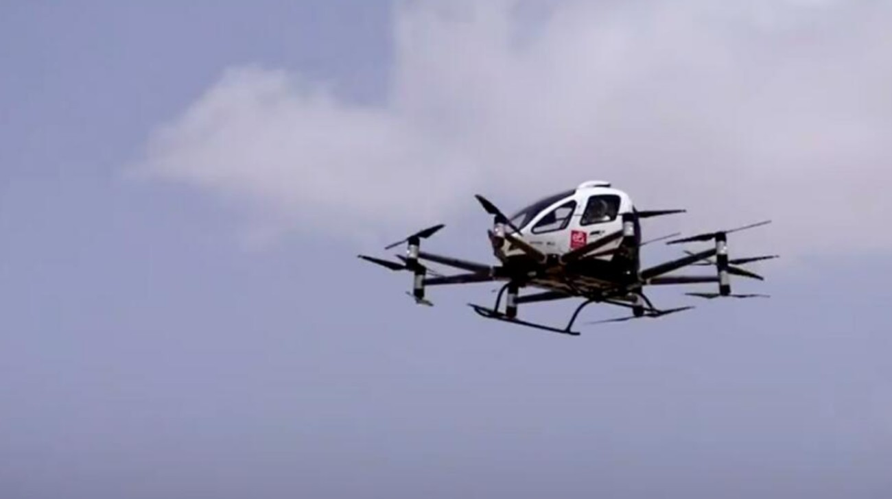 Abu Dhabi Drone Taxi Flyingjpg