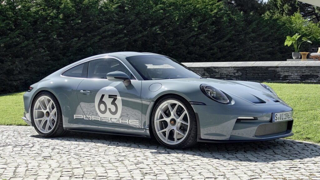 The new Porsche 911 S/T: purist special-edition model marks 60th  anniversary of the 911 - Porsche Newsroom