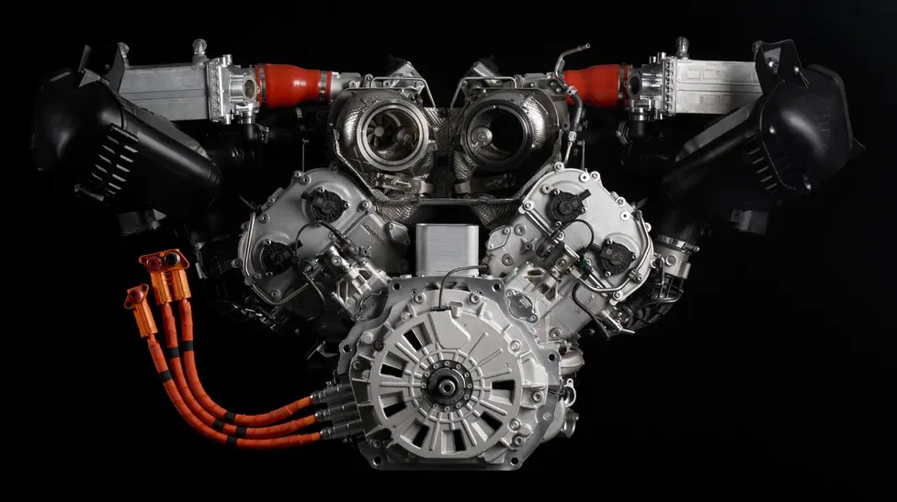 Lamborghini 634 Engine Side 2jpg