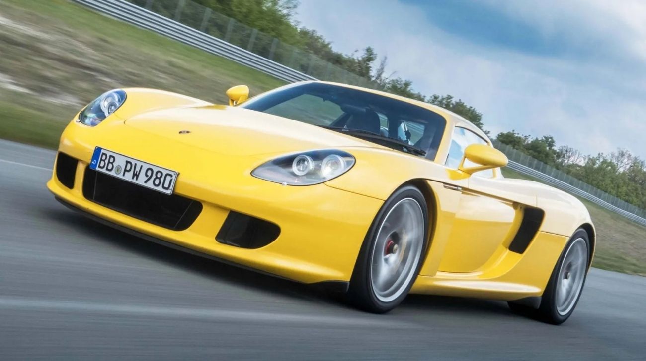 Porsche Carrera GT Shatters Nürburgring Record with Modern Tyres