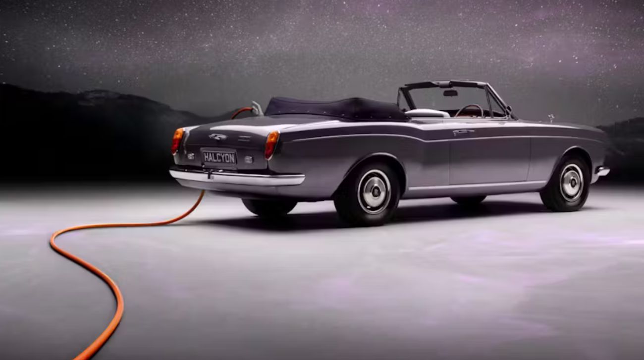 For the Price of a Rolls-Royce Spectre, You Could Have This Electrified Corniche