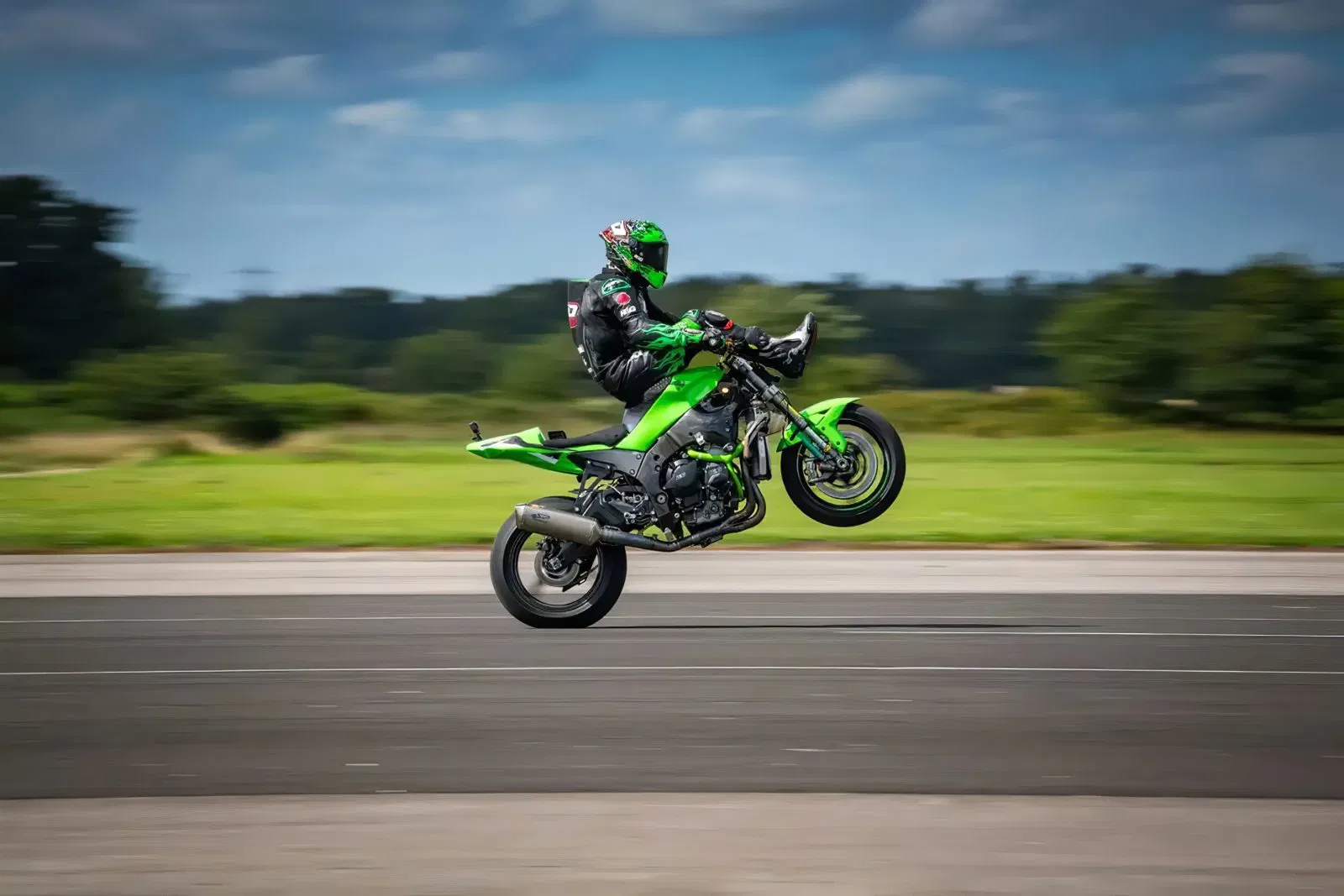 1759841442-JD-Stunts-Weltrekorde 1