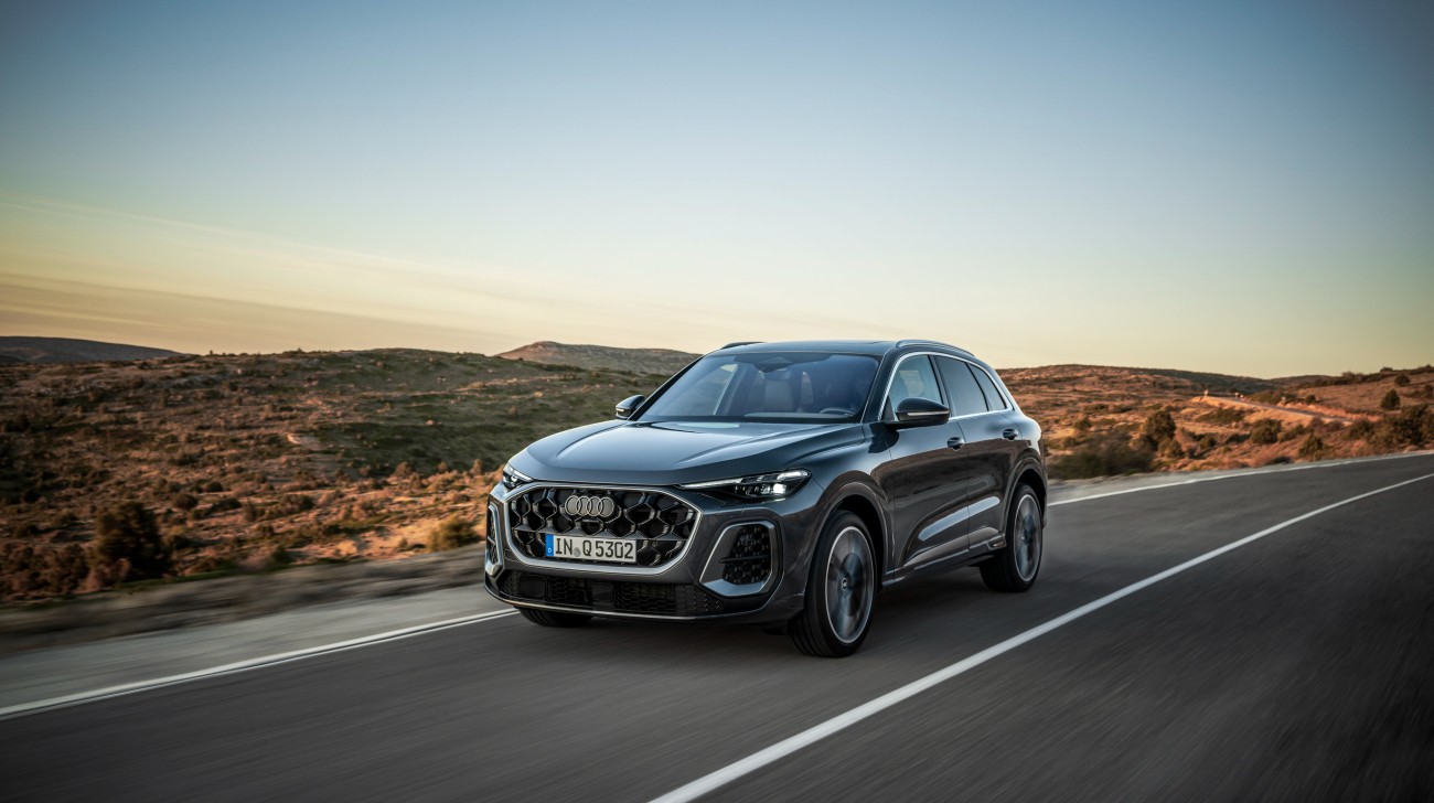 Audi Q5 Unveiled: Goes The Hybrid Route