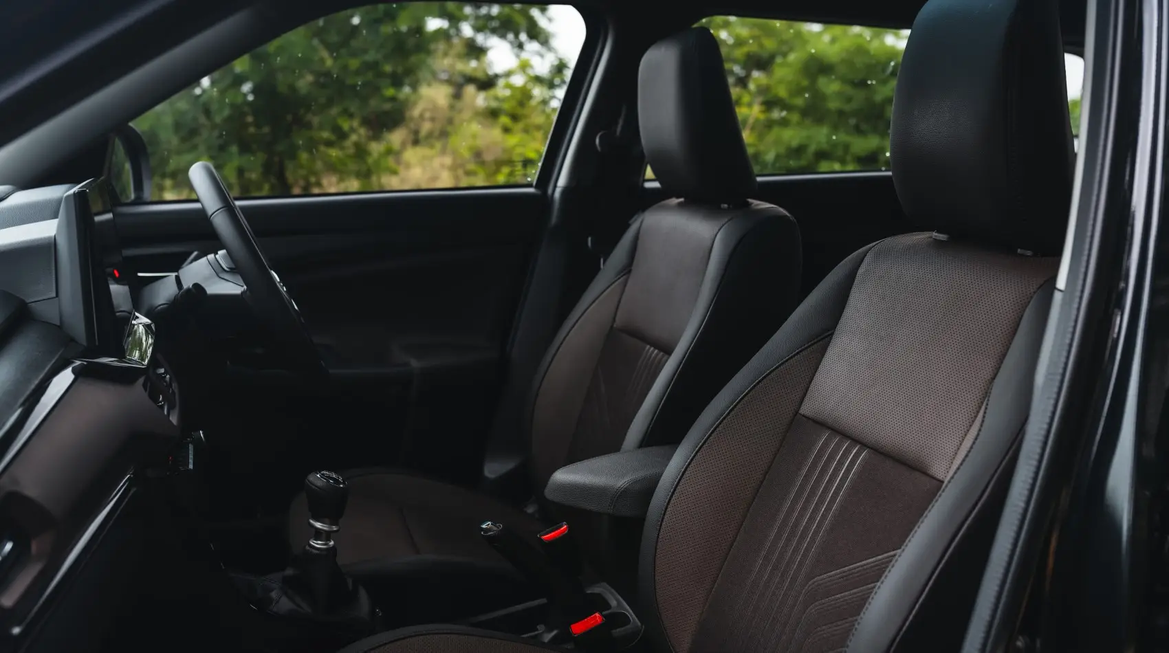 1785493625-maruti-suzuki-brezza-