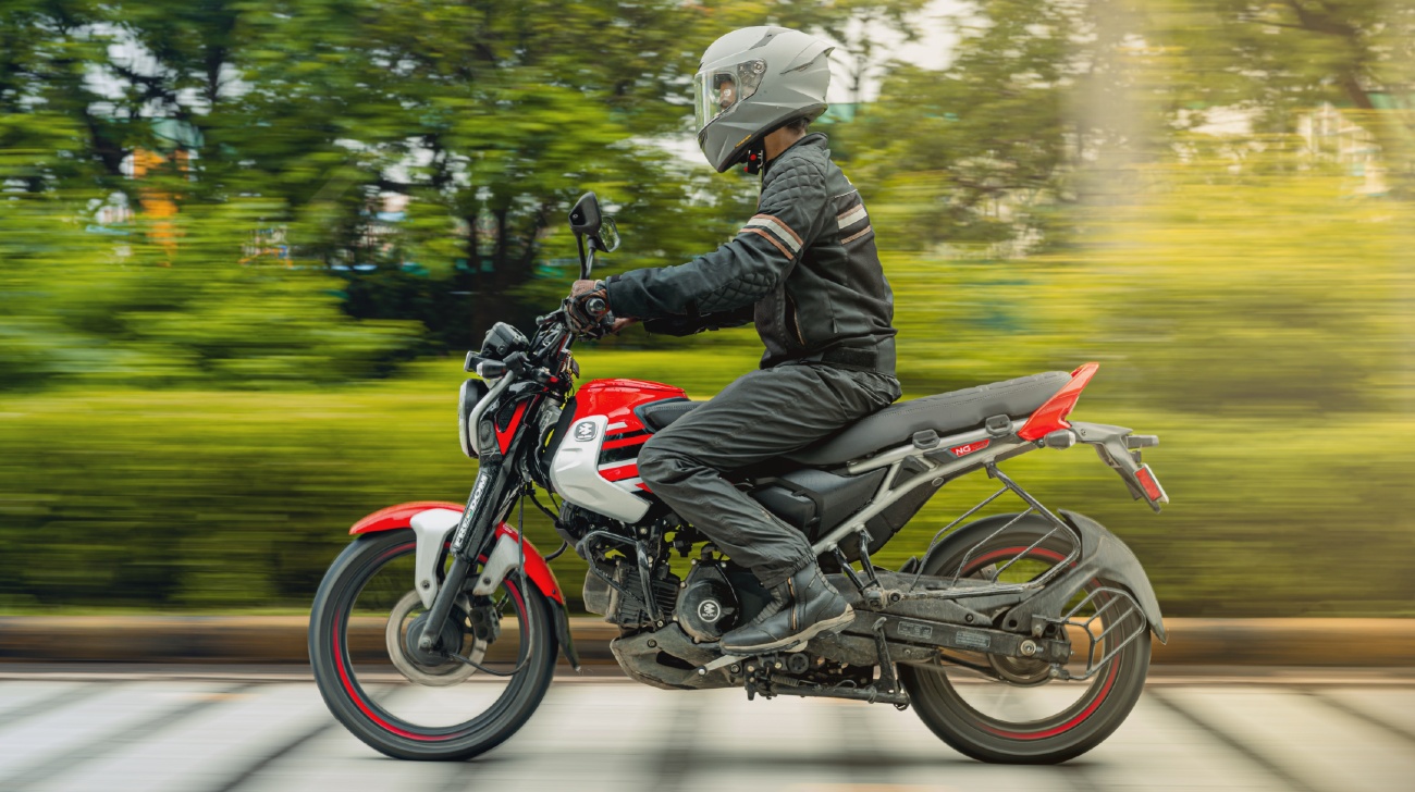 Bajaj Freedom 1jpg