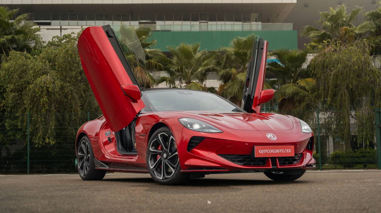 MG Cyberster First Drive: 503bhp of Pure Electric Mayhem at BIC