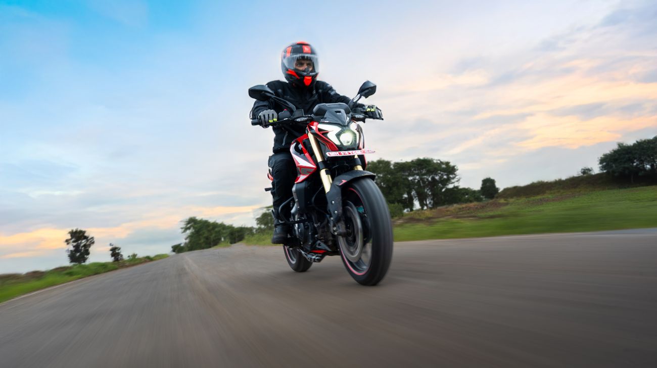 2025 Bajaj Pulsar NS400Z | Sharper, Faster, and Finally Complete