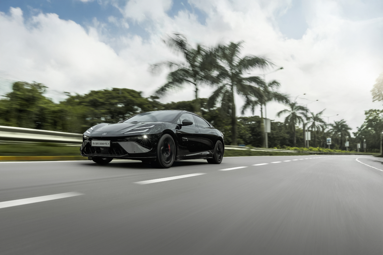 Lotus Emeya R review: hypercar quick electric luxury sedan